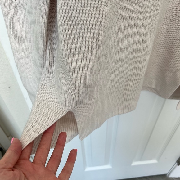 LULULEMON Merino Wool-Blend Ribbed Crewneck Sweater White Opal Size 4 - Picture 8 of 11